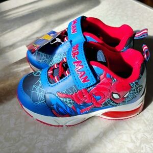 Brand new SpiderMan light up shoes sneakers toddler size 6C